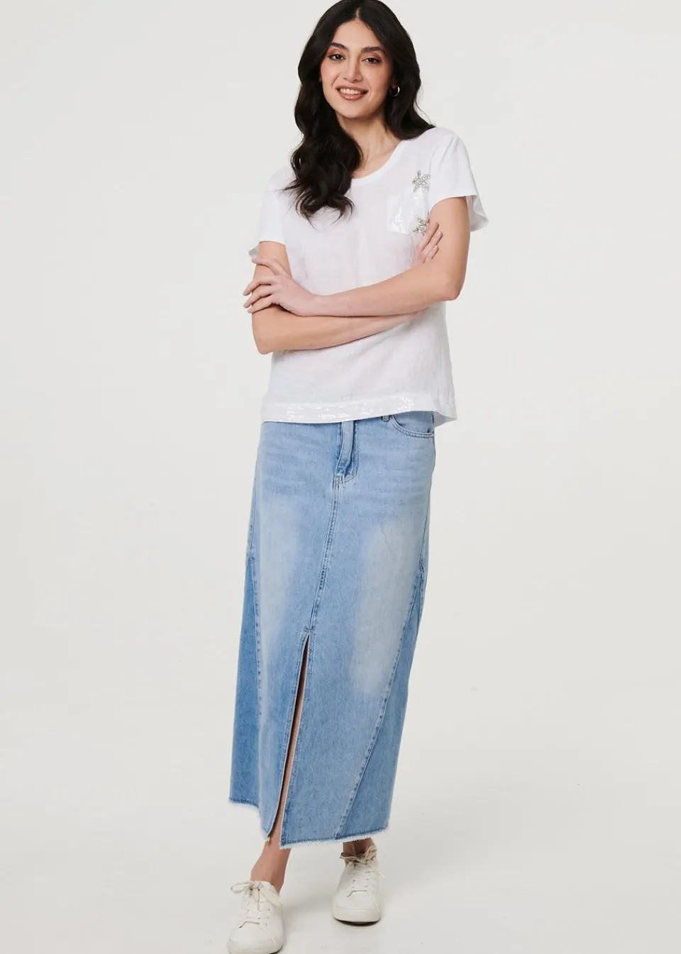 T-Shirts>Izabel London White Metallic Star Detail Relaxed T Shirt