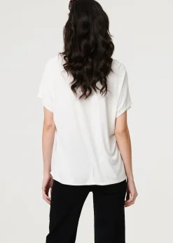 T-Shirts>Izabel London White Sparkly Feather Print Relaxed T-Shirt