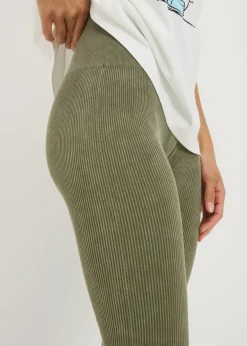 Loungewear><noscript><img width=