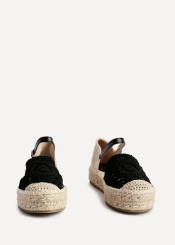 Footwear><noscript><img width=