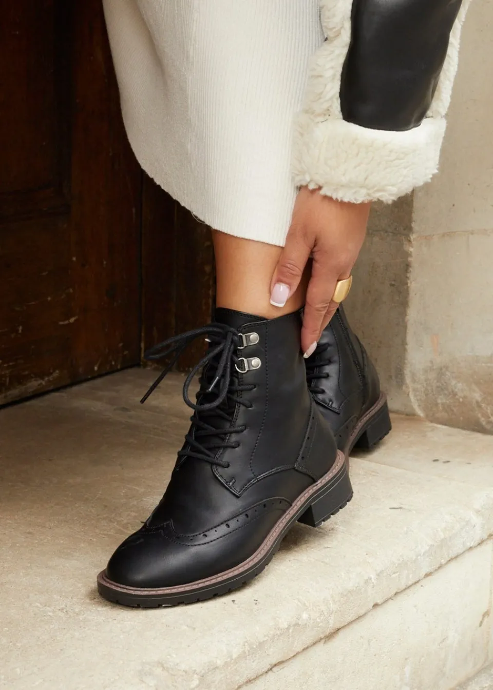 Footwear>Linzi Ashleigh Black Faux Leather Lace Up Military Boot