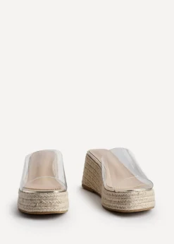 Footwear><noscript><img width=