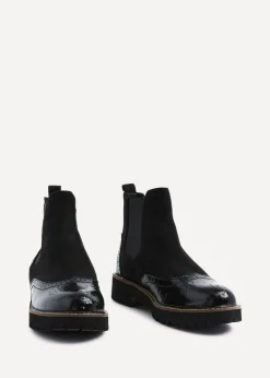 Footwear><noscript><img width=