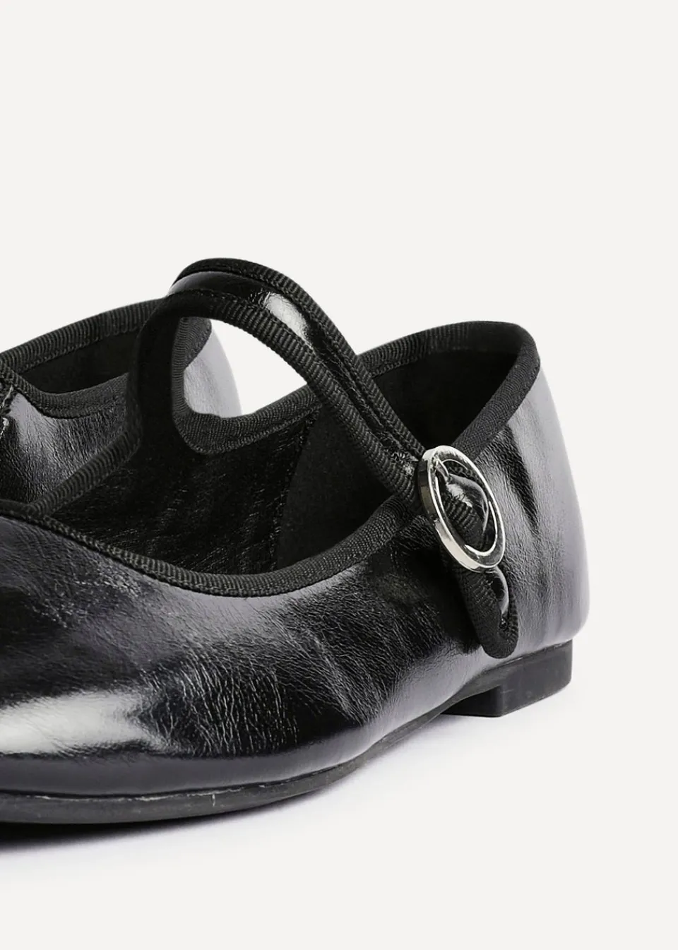 Footwear>Linzi Graceful Black Faux Leather Ballet Pumps