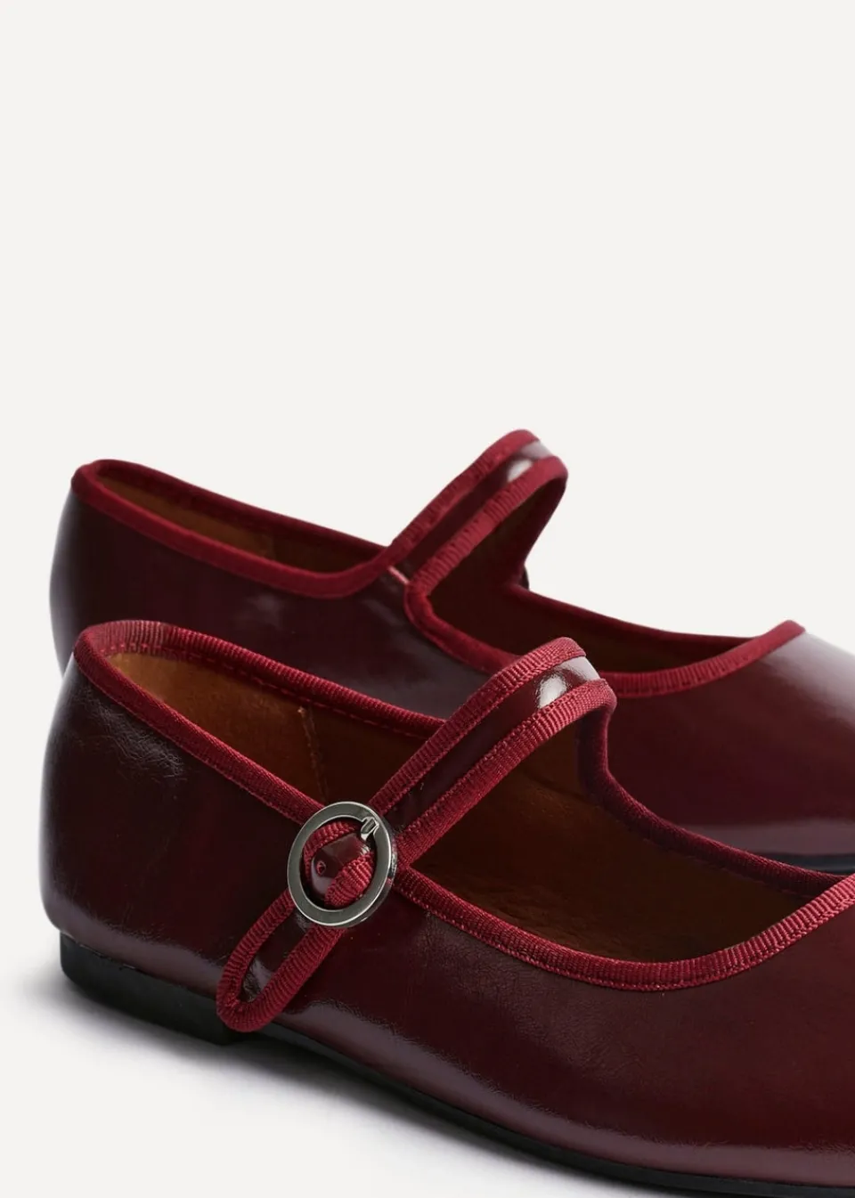 Footwear>Linzi Graceful Burgundy Faux Leather Ballet Pumps