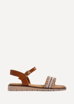 Footwear><noscript><img width=