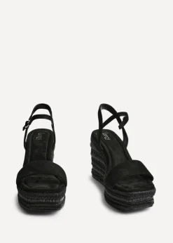 Footwear><noscript><img width=