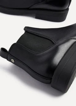 Footwear><noscript><img width=