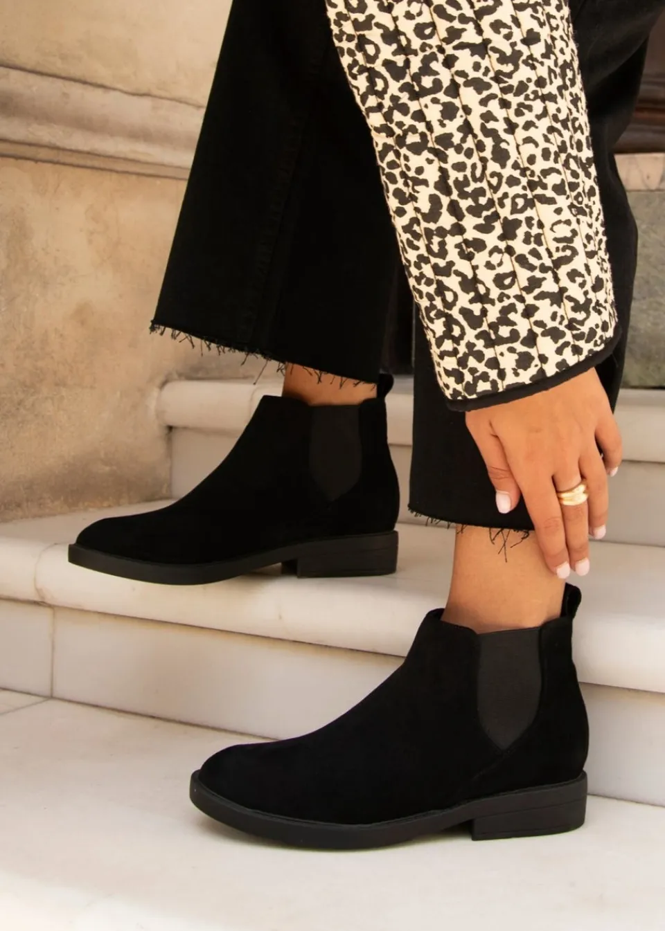 Footwear>Linzi Karina Black Faux Suede Classic Chelsea Boot