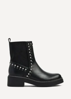 Footwear><noscript><img width=