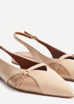 Footwear><noscript><img width=
