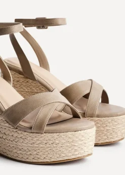 Footwear><noscript><img width=