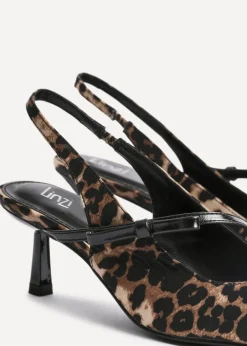 Footwear><noscript><img width=