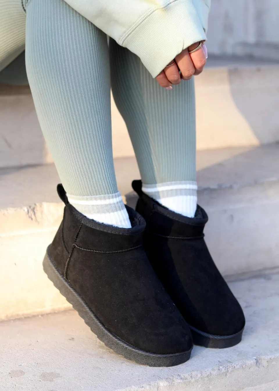 Footwear>Linzi Ultra Mini Addy Faux Suede Faux Fur Lined Black