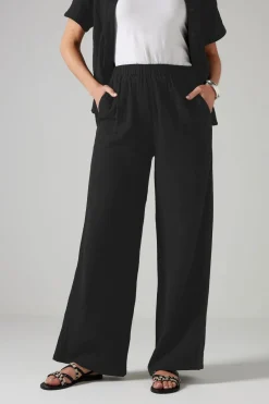 Trousers><noscript><img width=