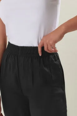 Trousers><noscript><img width=