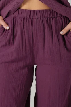 Trousers><noscript><img width=