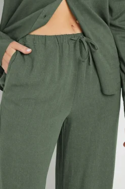Trousers><noscript><img width=