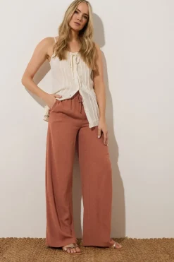Trousers><noscript><img width=