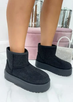 Footwear><noscript><img width=