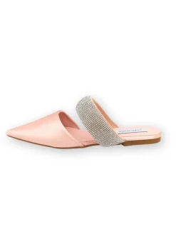 Footwear><noscript><img width=