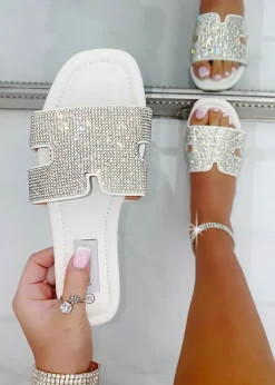 Footwear><noscript><img width=