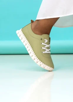 Footwear><noscript><img width=
