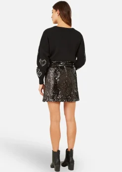 Skirts><noscript><img width=