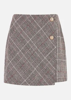 Skirts><noscript><img width=
