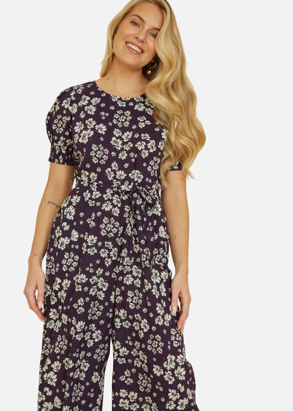 Jumpsuits & Playsuits>Mela Navy Floral Jumpsuit With Ruched Sleeves