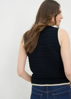 Knitwear><noscript><img width=