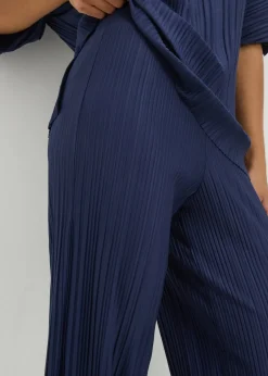 Trousers><noscript><img width=