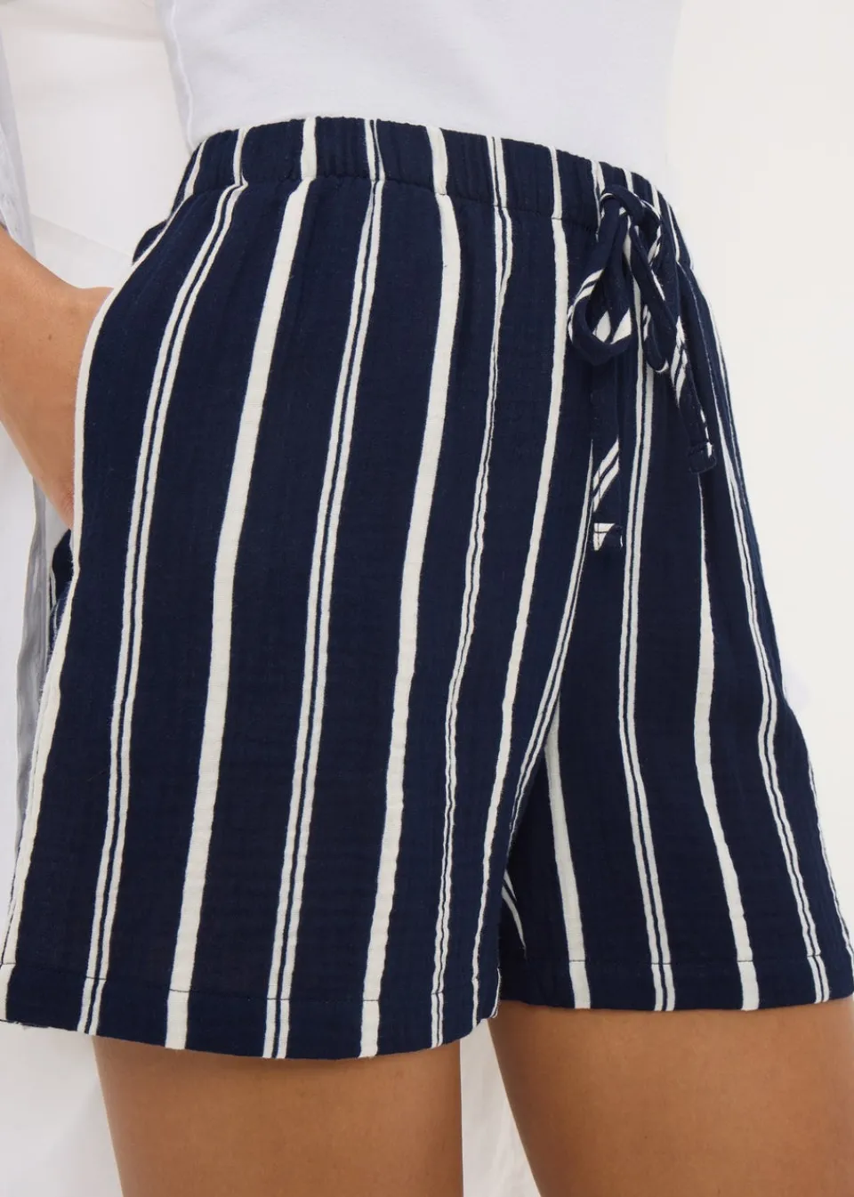 Shorts>Papaya Navy Stripe Double Cloth Shorts
