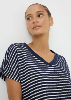Tops>Papaya Navy Stripe Textured V Neck Crop Top
