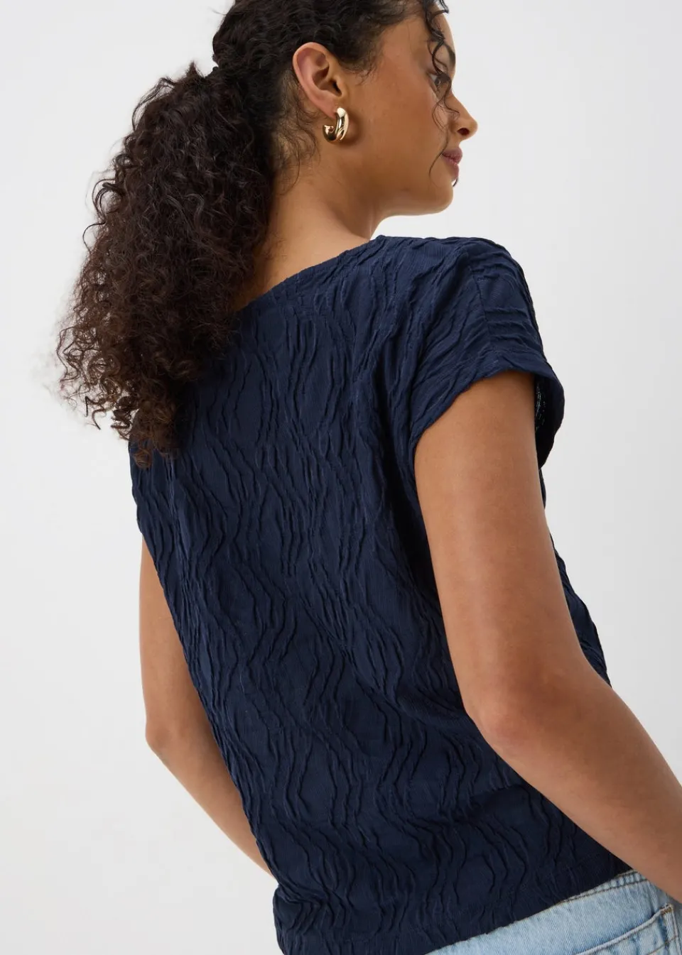 Tops>Papaya Navy Wavy Textured Crew Neck T-Shirt