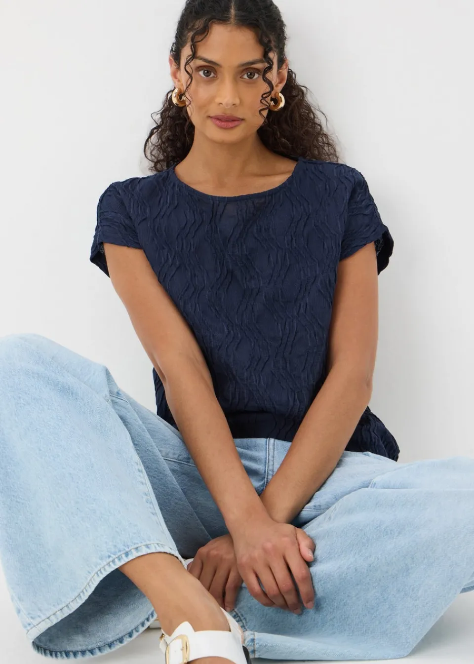 Tops>Papaya Navy Wavy Textured Crew Neck T-Shirt