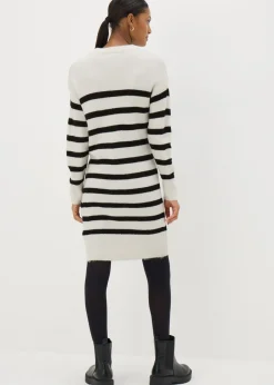Knitwear><noscript><img width=