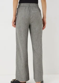 Trousers><noscript><img width=