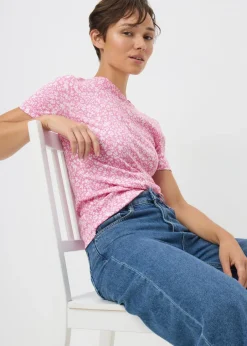 T-Shirts>Papaya Pink Floral Fitted T-Shirt