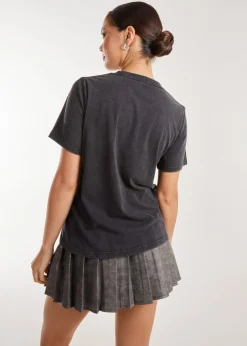 T-Shirts>Pink Vanilla Black Rock Band Acid Wash Tee