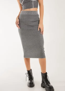 Skirts><noscript><img width=