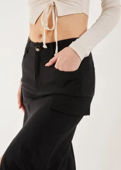 Skirts><noscript><img width=