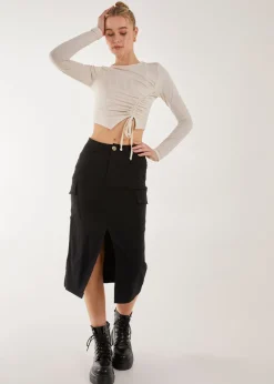 Skirts><noscript><img width=