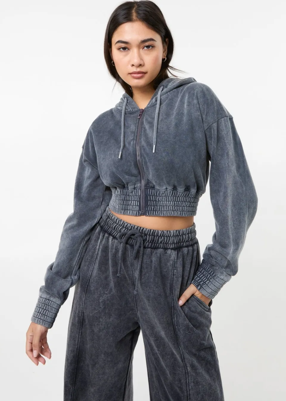 Tops>Pink Vanilla Black Wash Cropped Hoodie