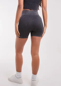 Shorts><noscript><img width=