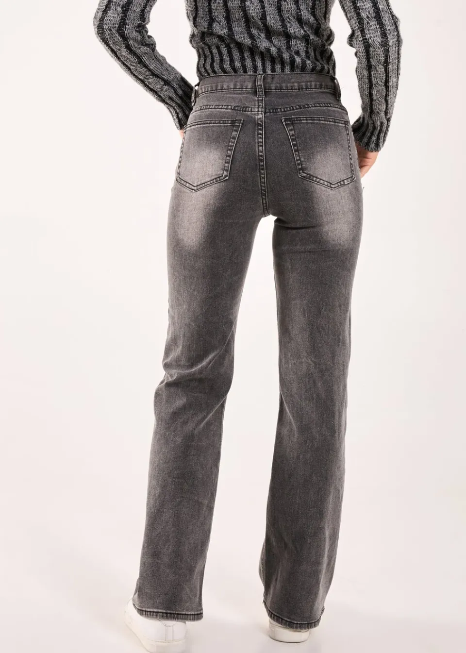 Jeans & Jeggings>Pink Vanilla Black Washed Relaxed Fit High Waist Jeans