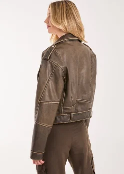 Coats & Jackets><noscript><img width=