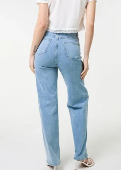 Jeans & Jeggings><noscript><img width=