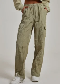 Trousers><noscript><img width=