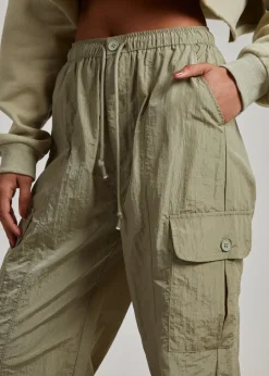 Trousers><noscript><img width=